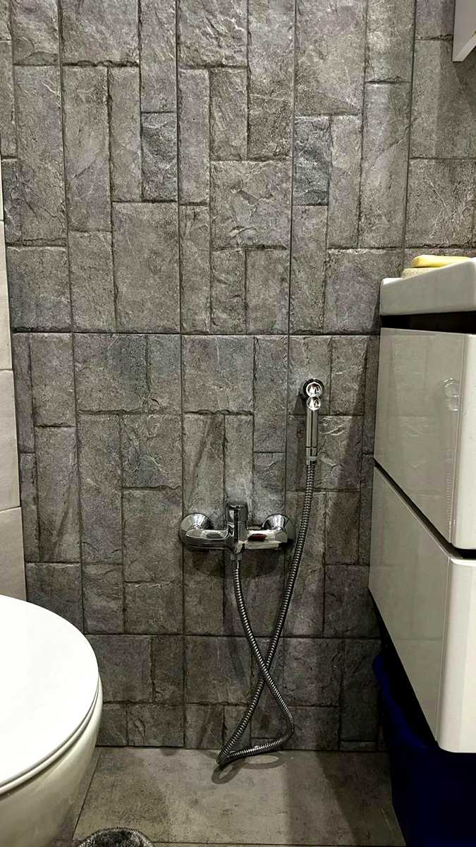 1876673262448733
