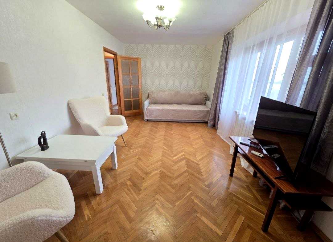 1876673620707227