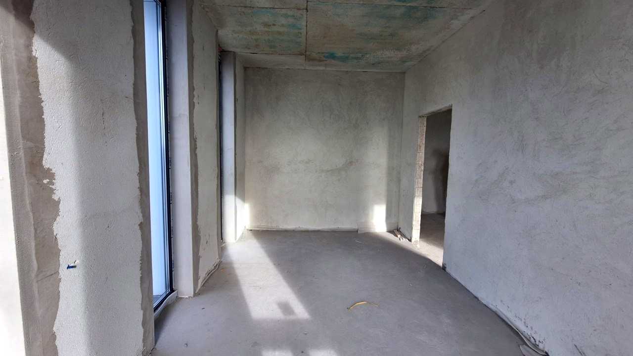 1876673880674579