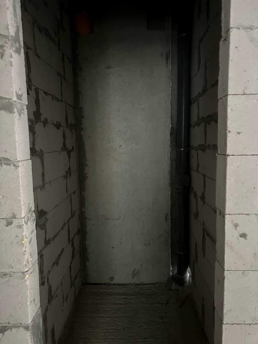 1876675528008156