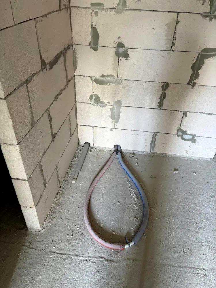 1876676529161751