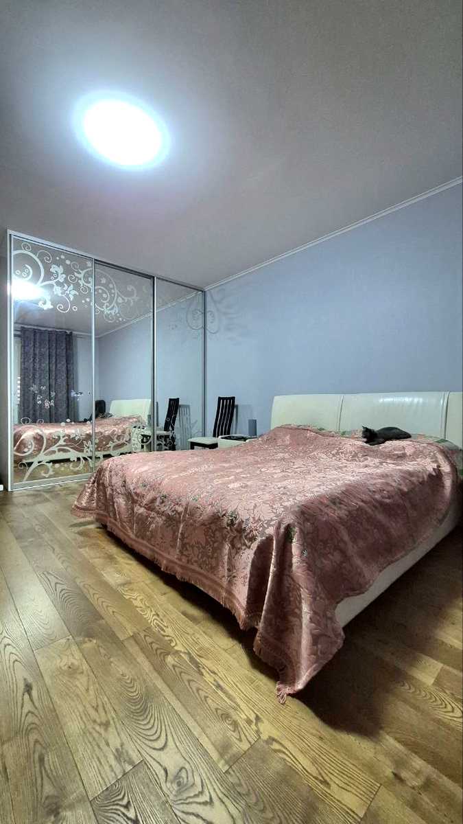 1876676750657028