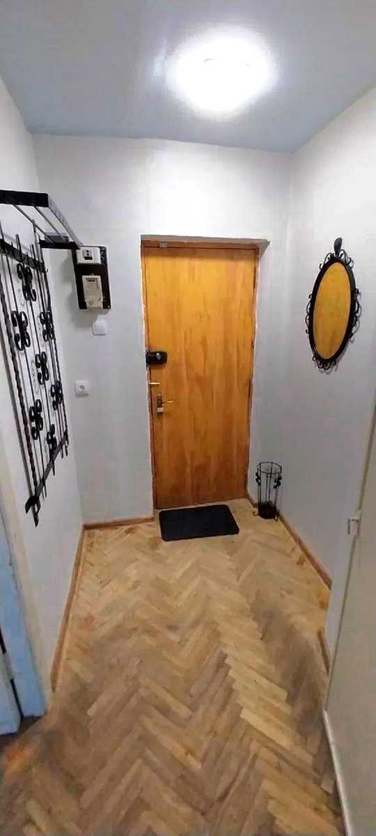 1876677530294942