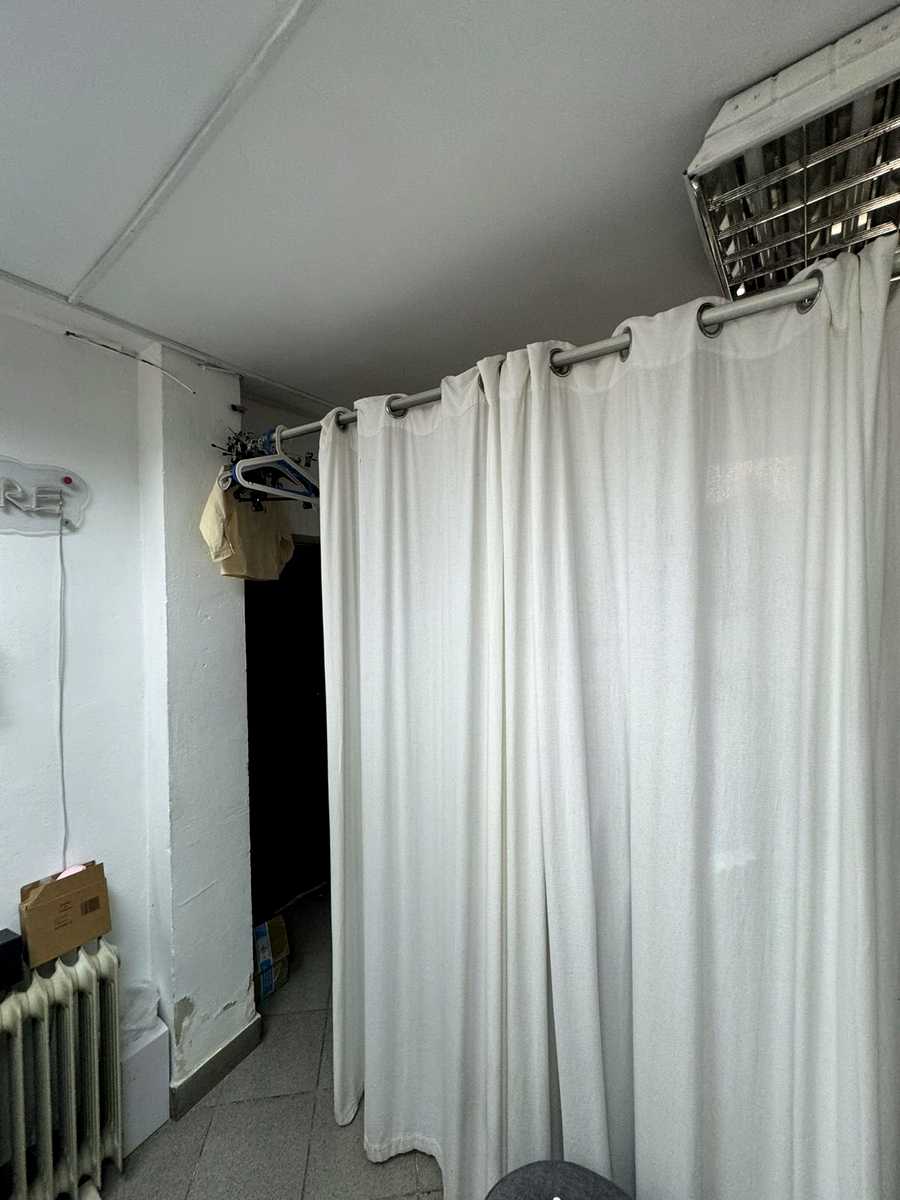 1876679036982196