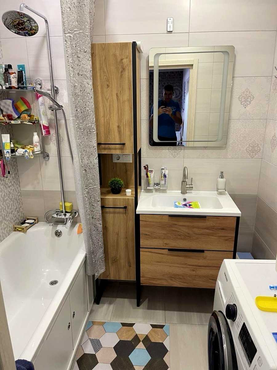 1876679883211726