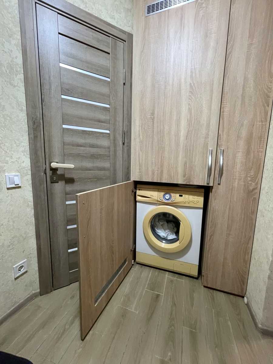 1876680398029795