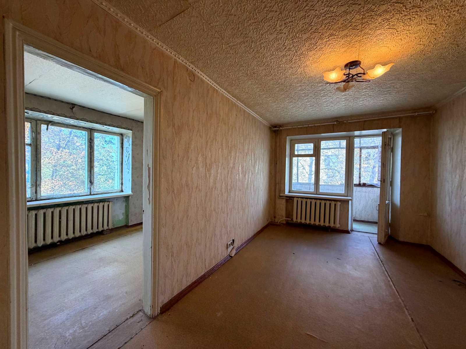 1876681644828336