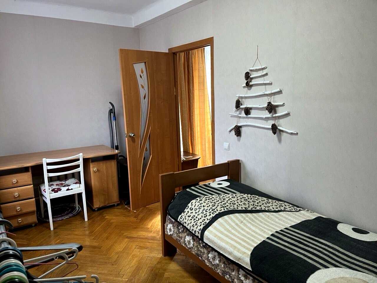 1876681905007660