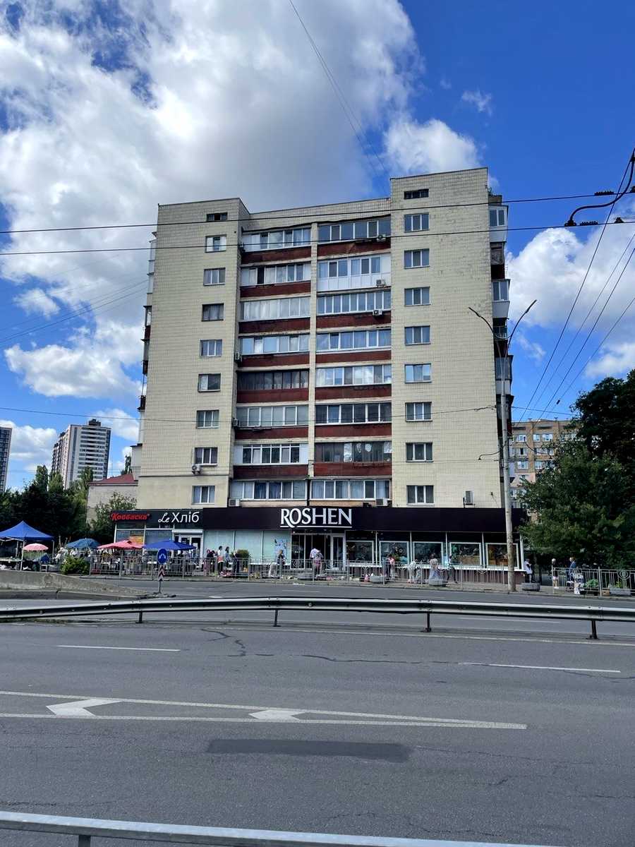 1876682227608406
