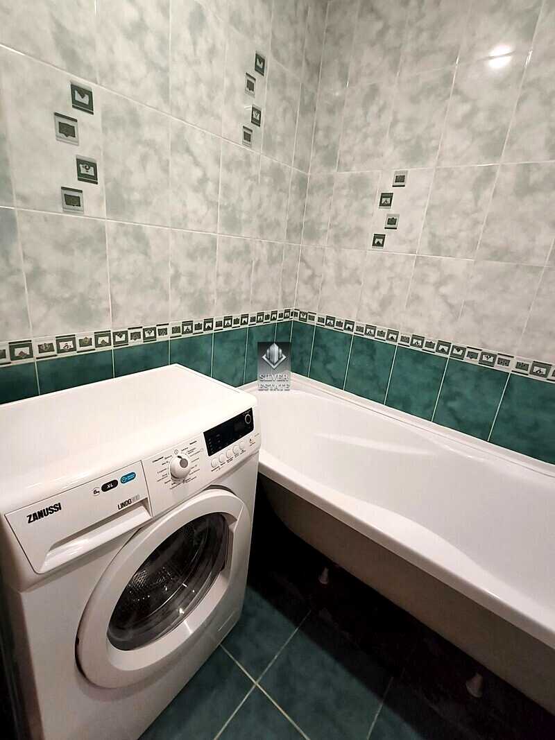 1876682787622341