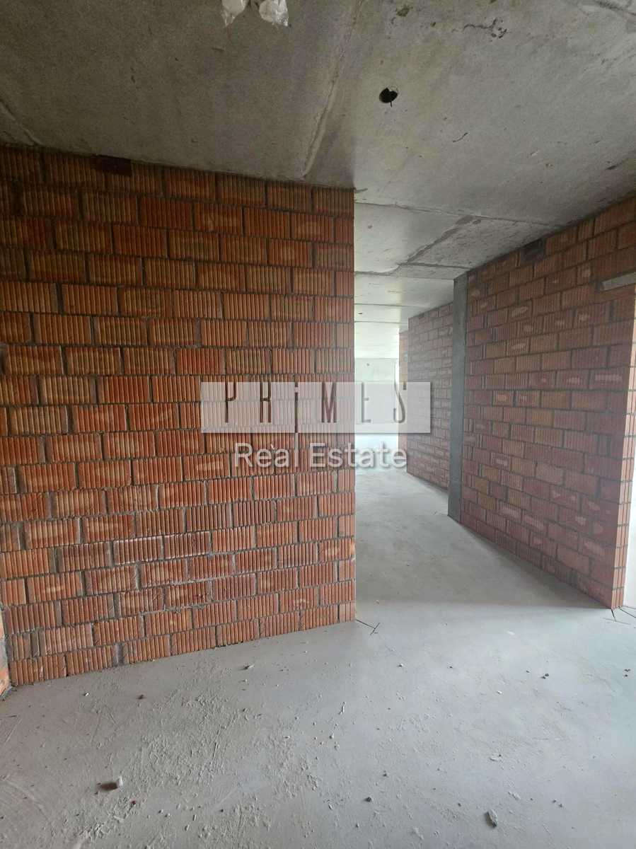 1876683423654120