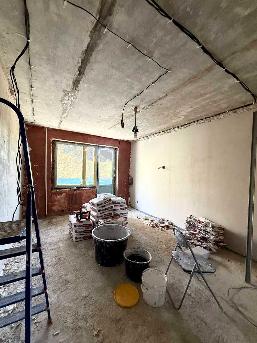 1876685842808601