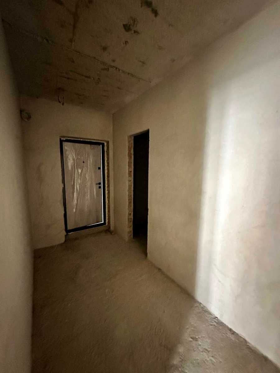 1876686015975978