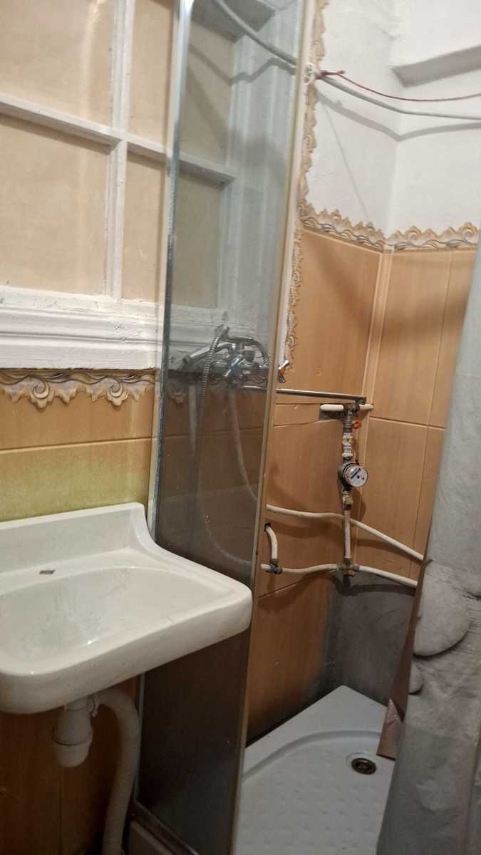 1876688137929894