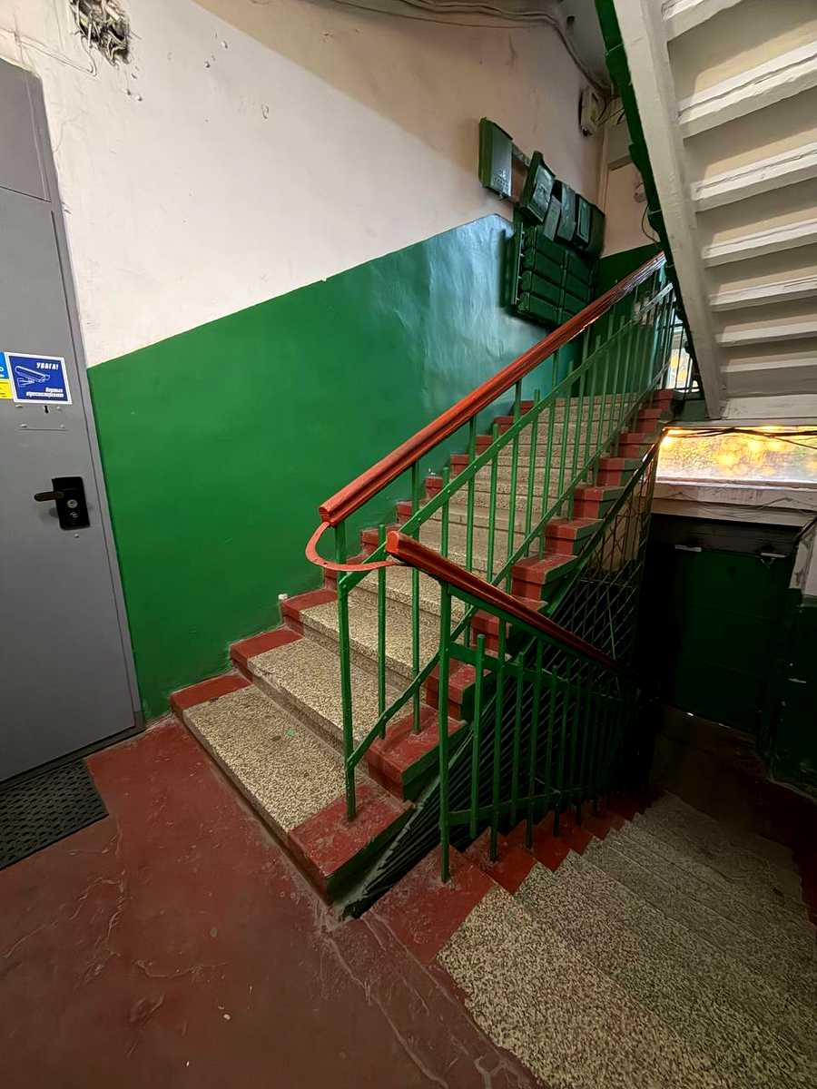 1876688490856621