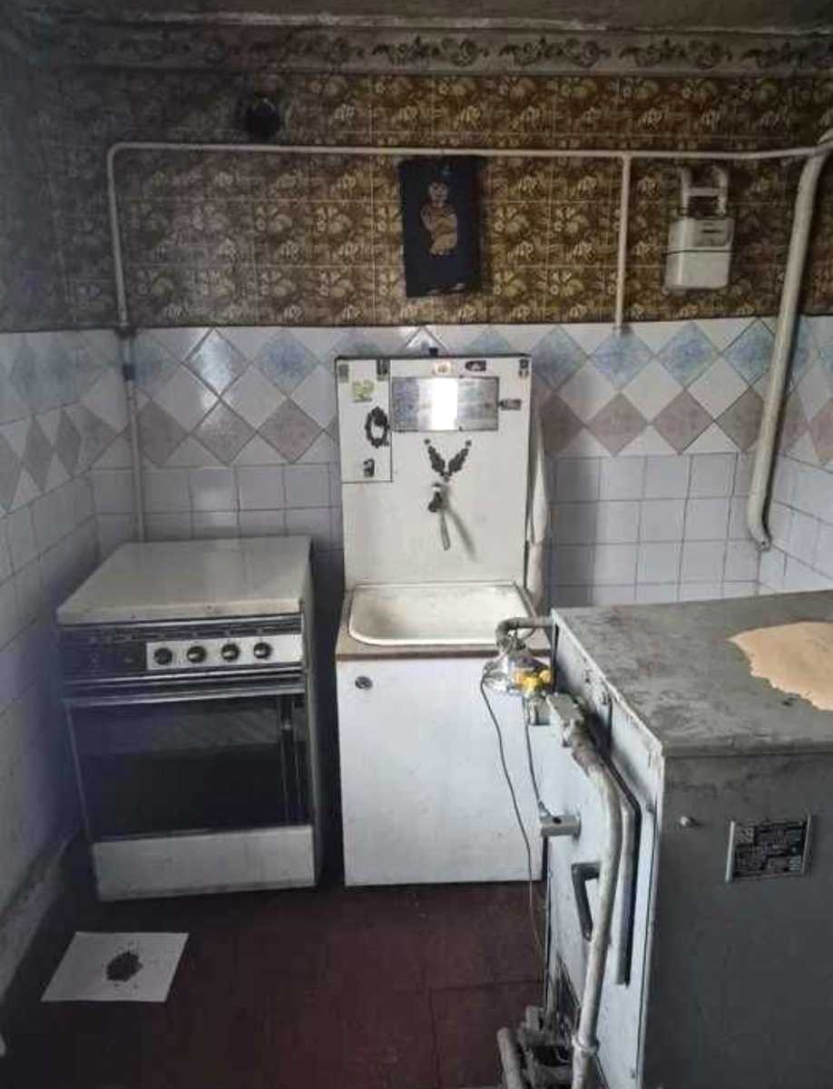 1876688528492306