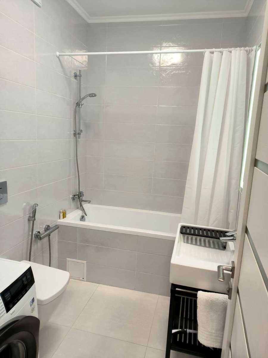 1876688722590765