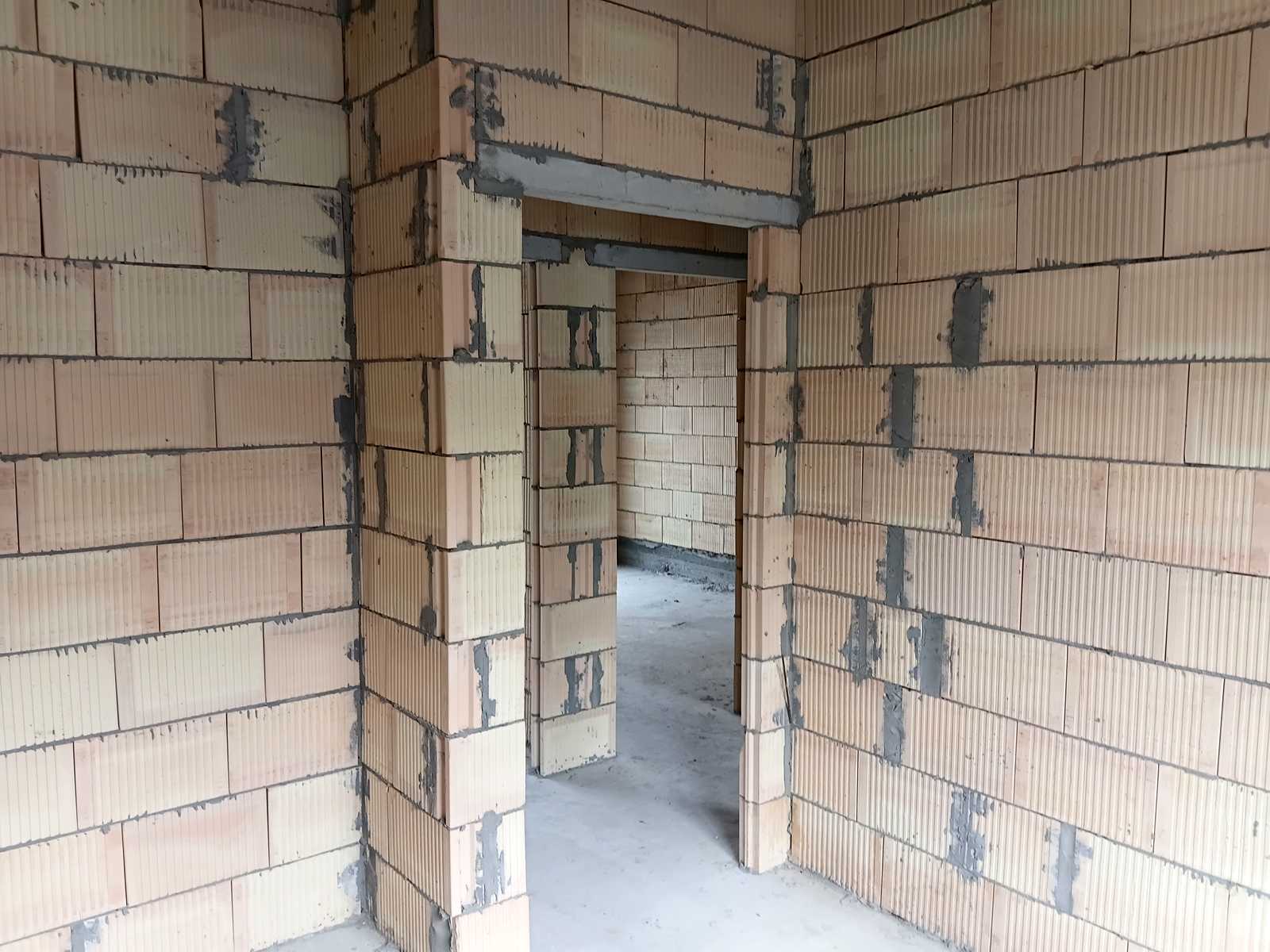 1876689392848932