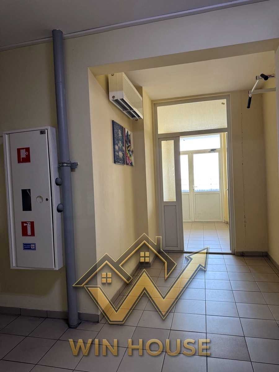 1876690674855957