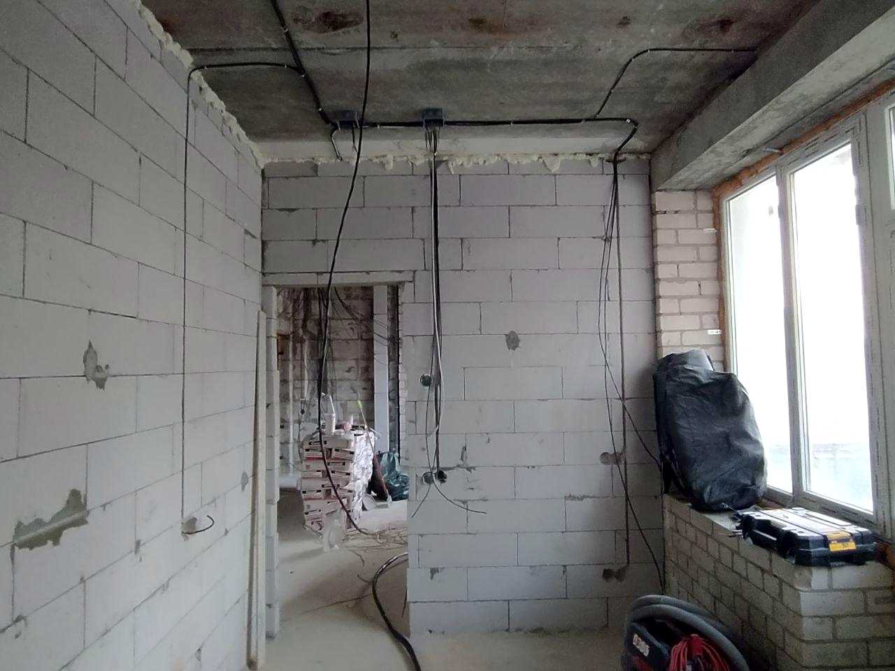 1876693784732671