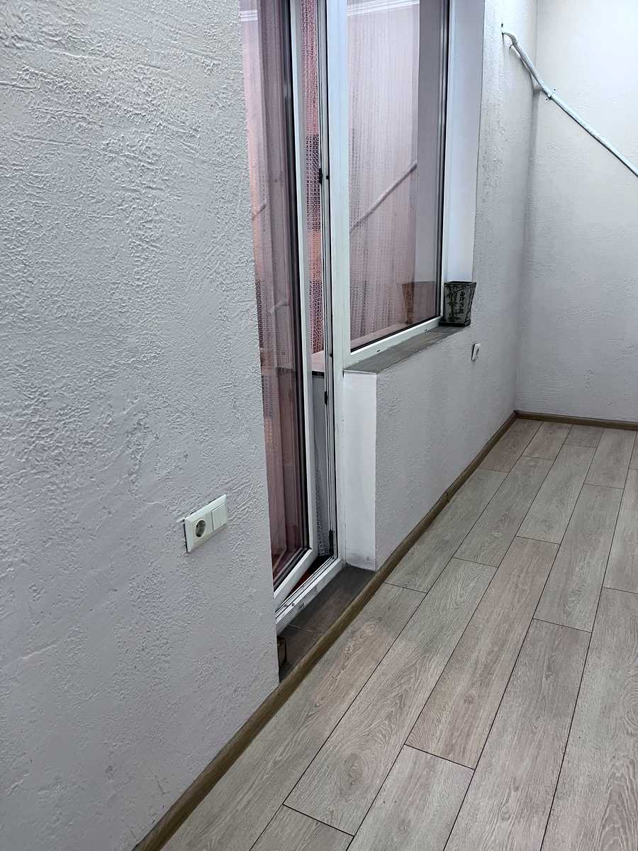 1876696594738301