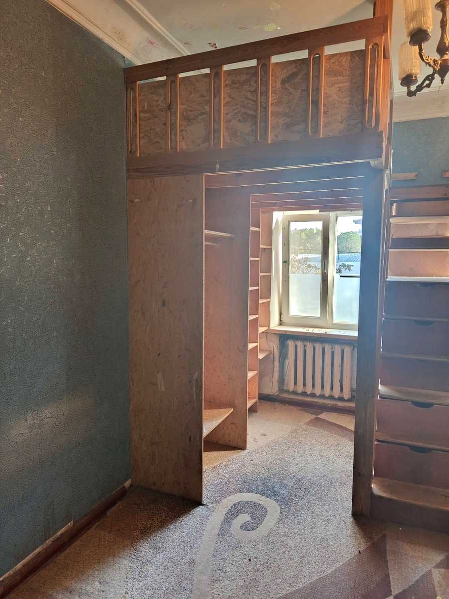 1876696643498094
