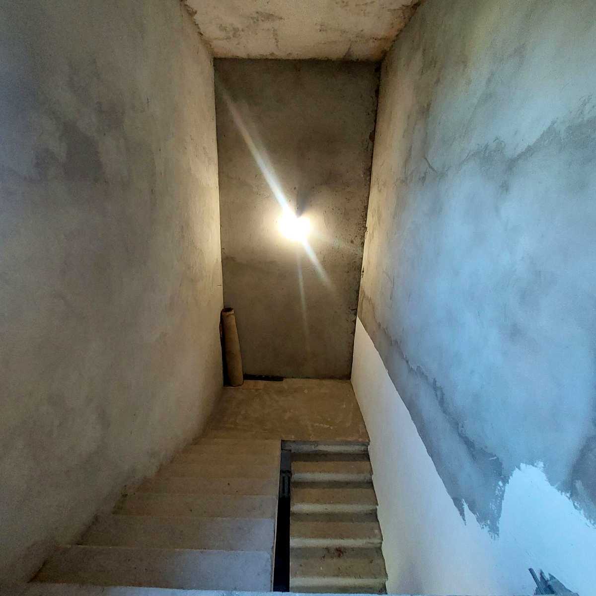 1876696717181021