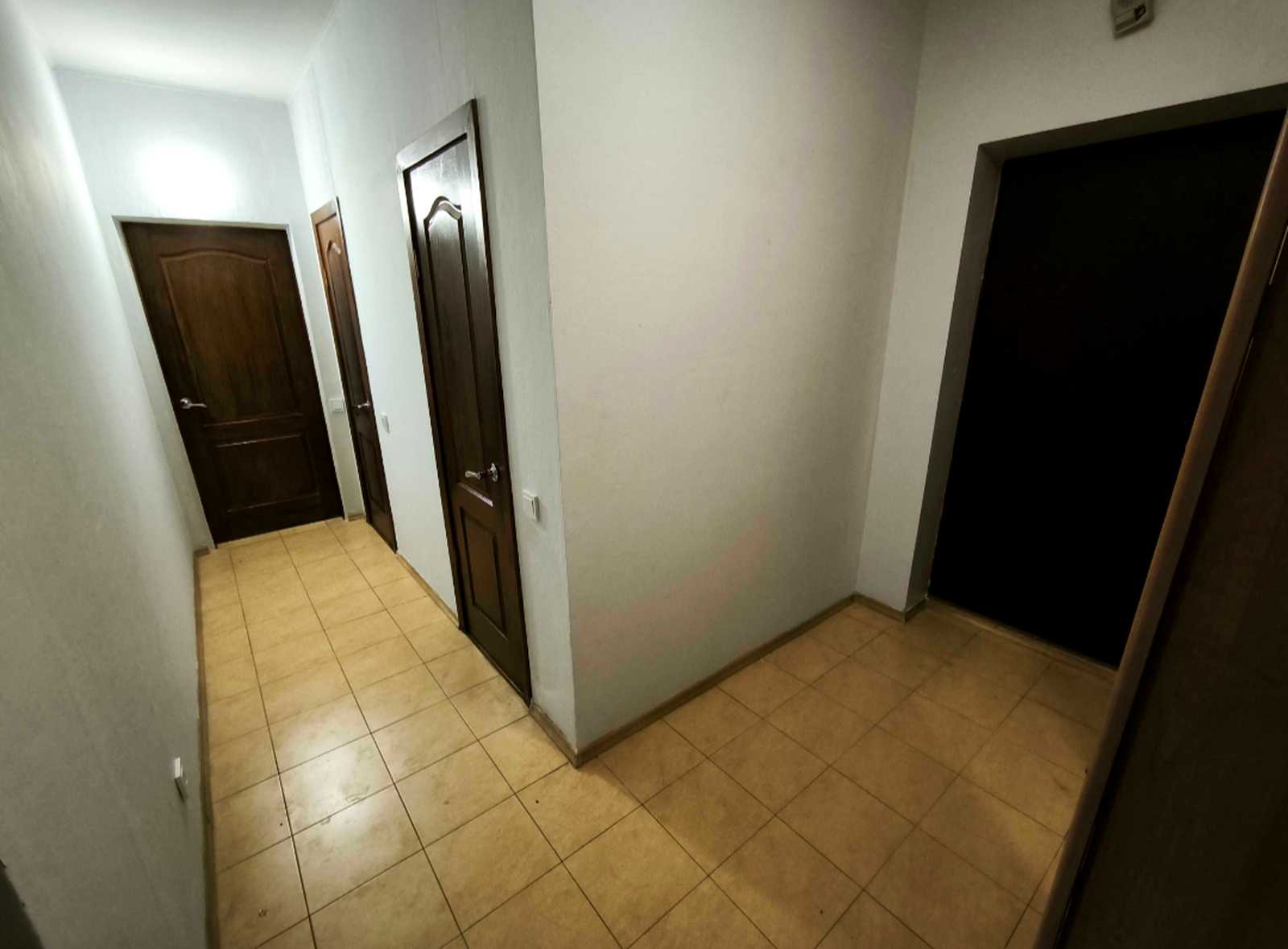 1876702944969176