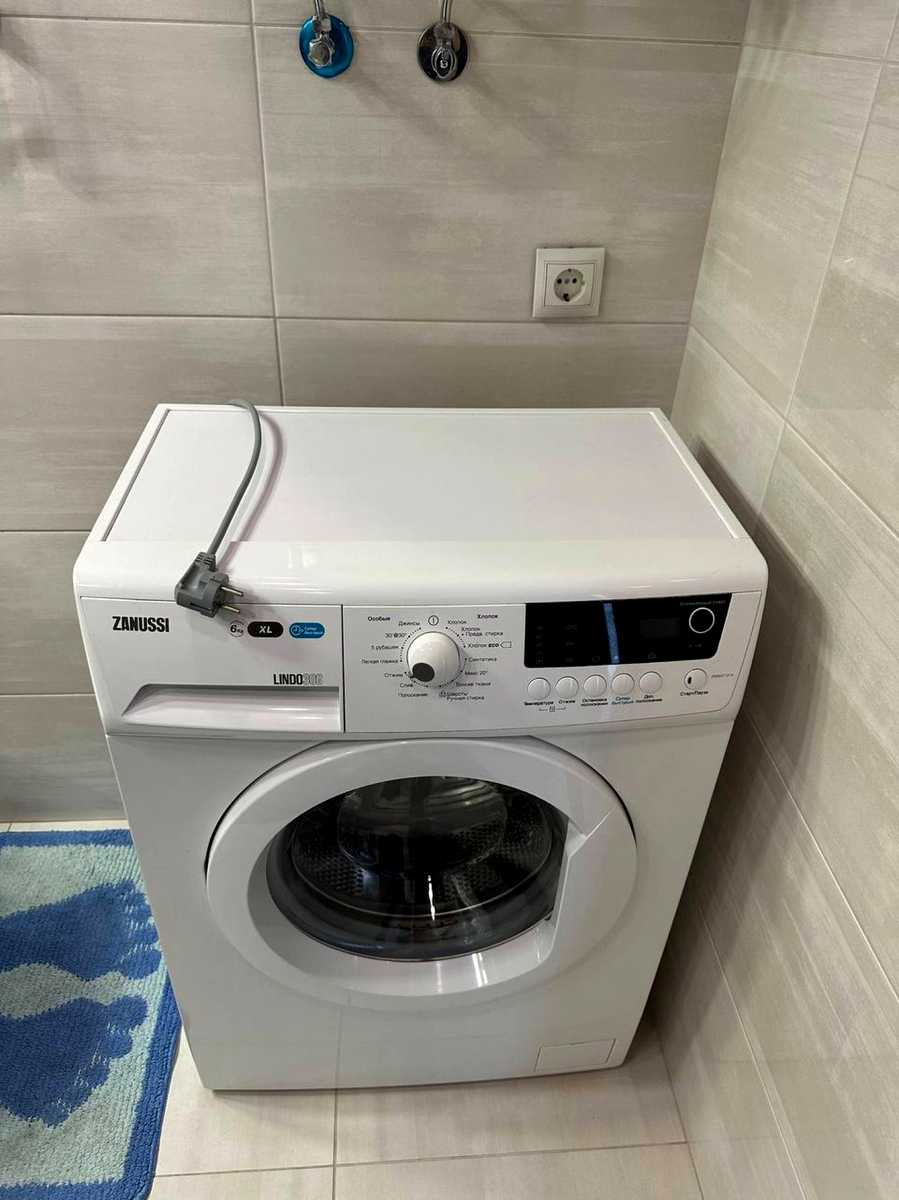 1876707199829783