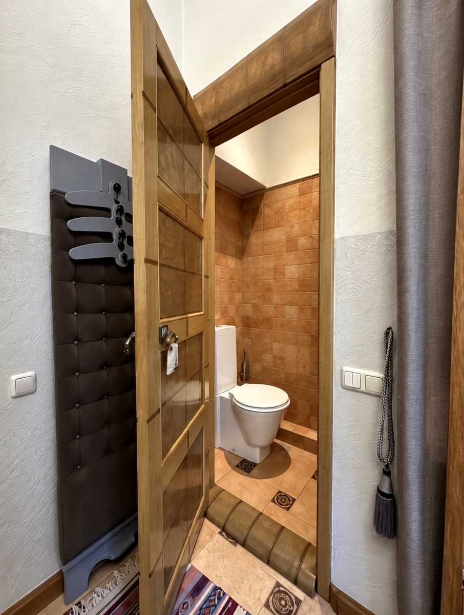 1876738876206578