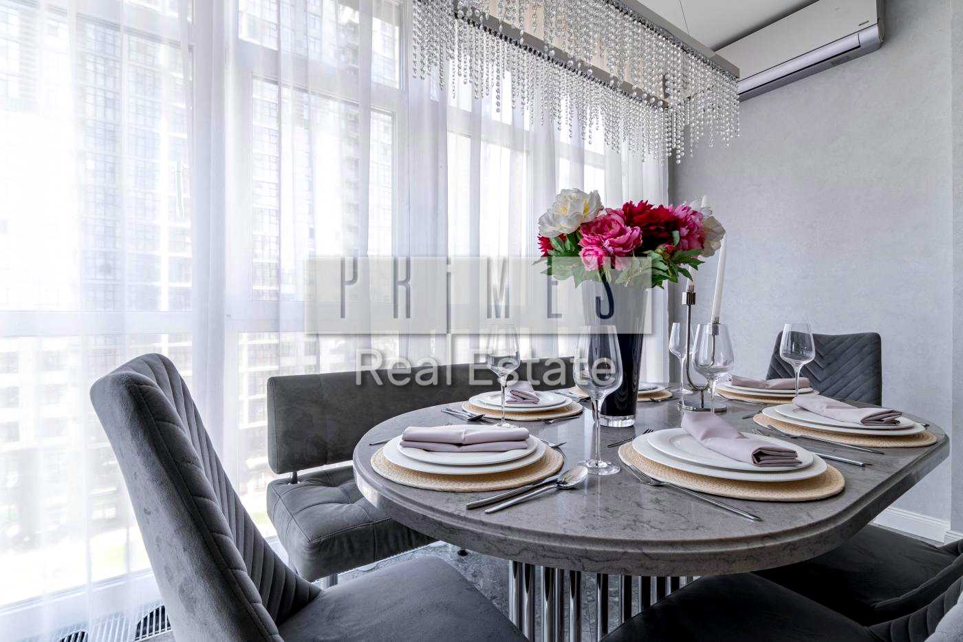 1876746370078040