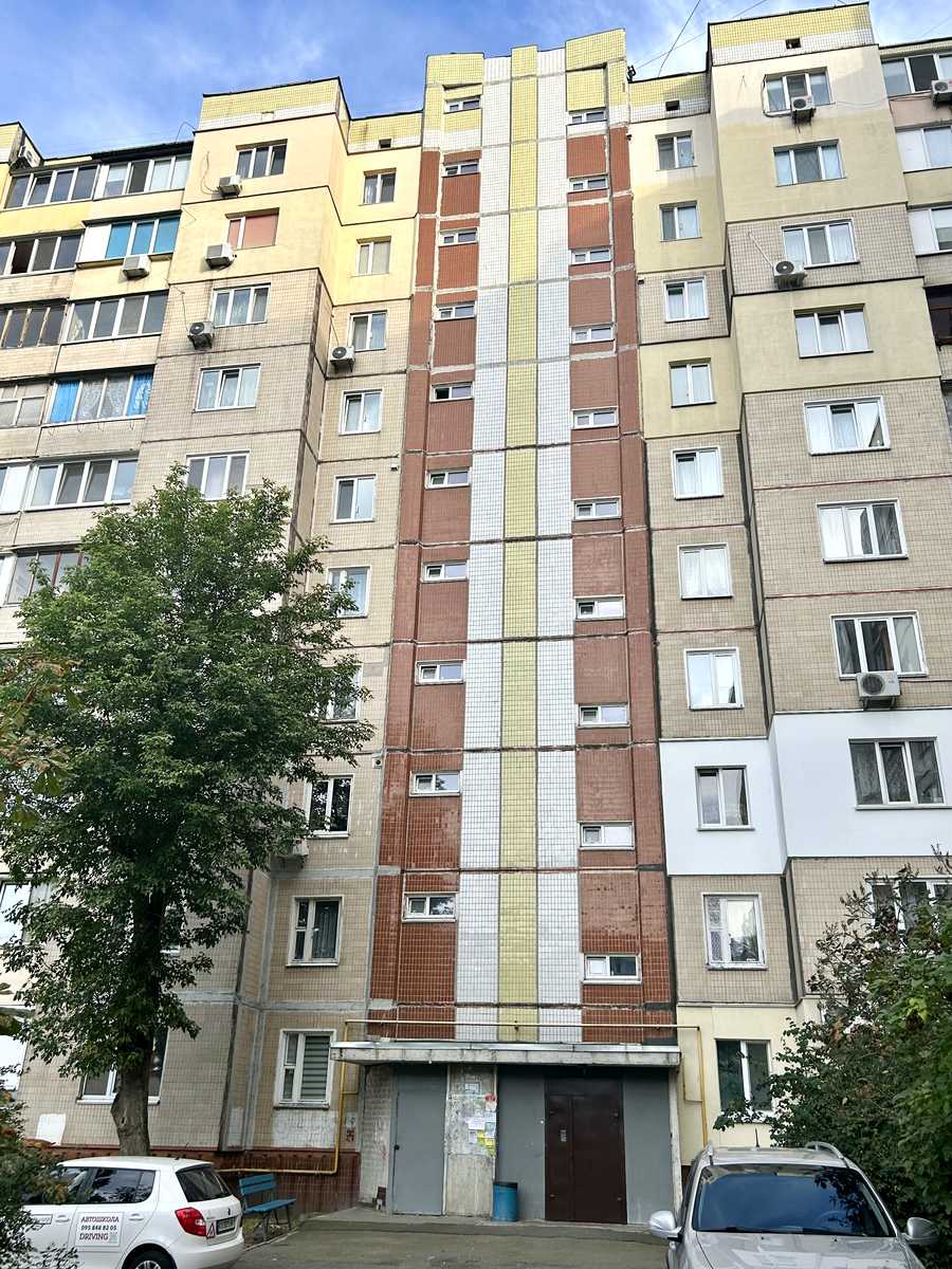 1876746843734180