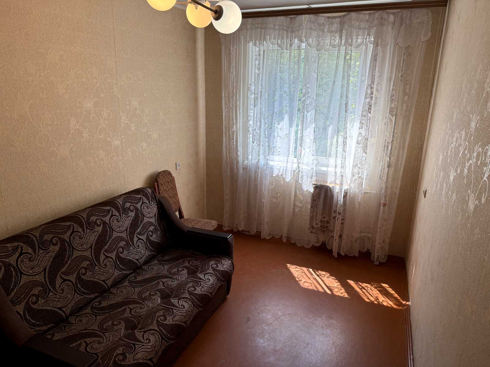 1876747657450418