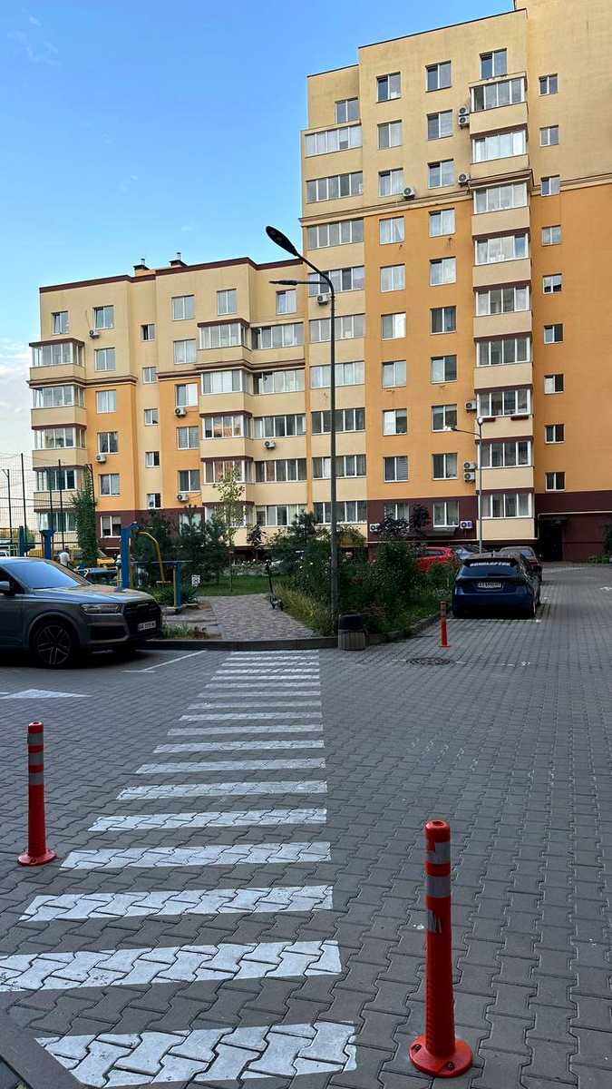 1876748375707719