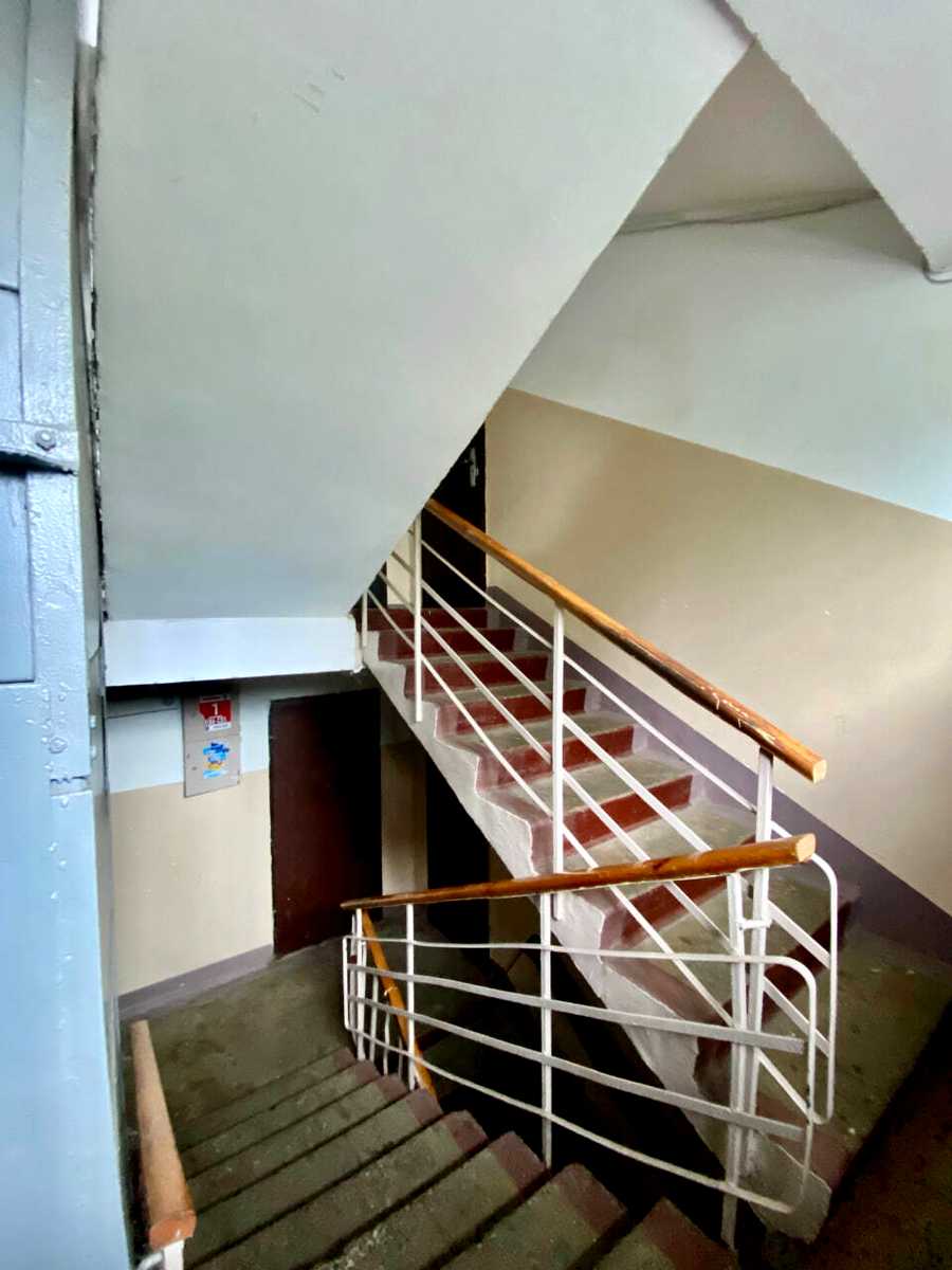 1876749679408686