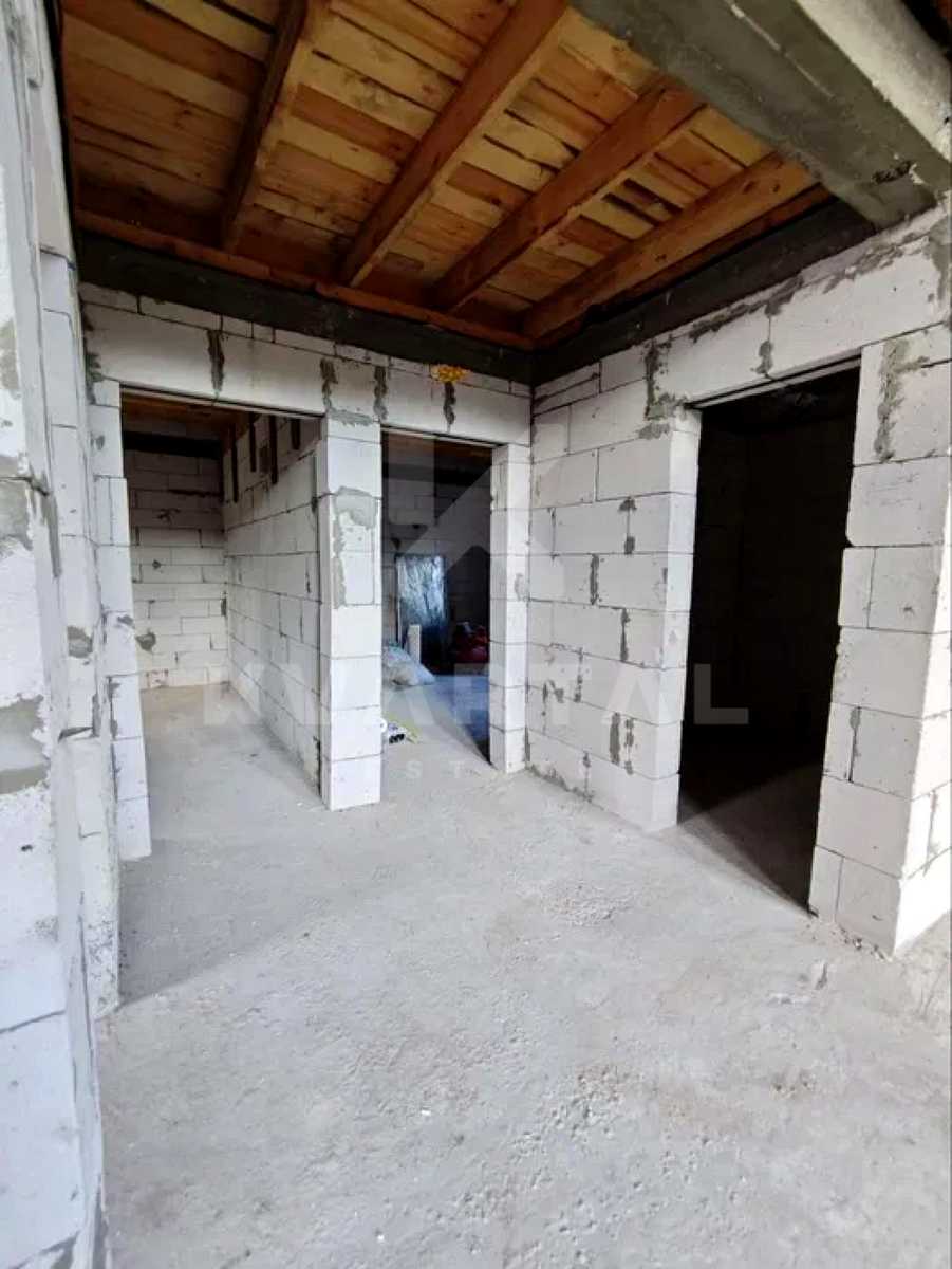 1876752373012105