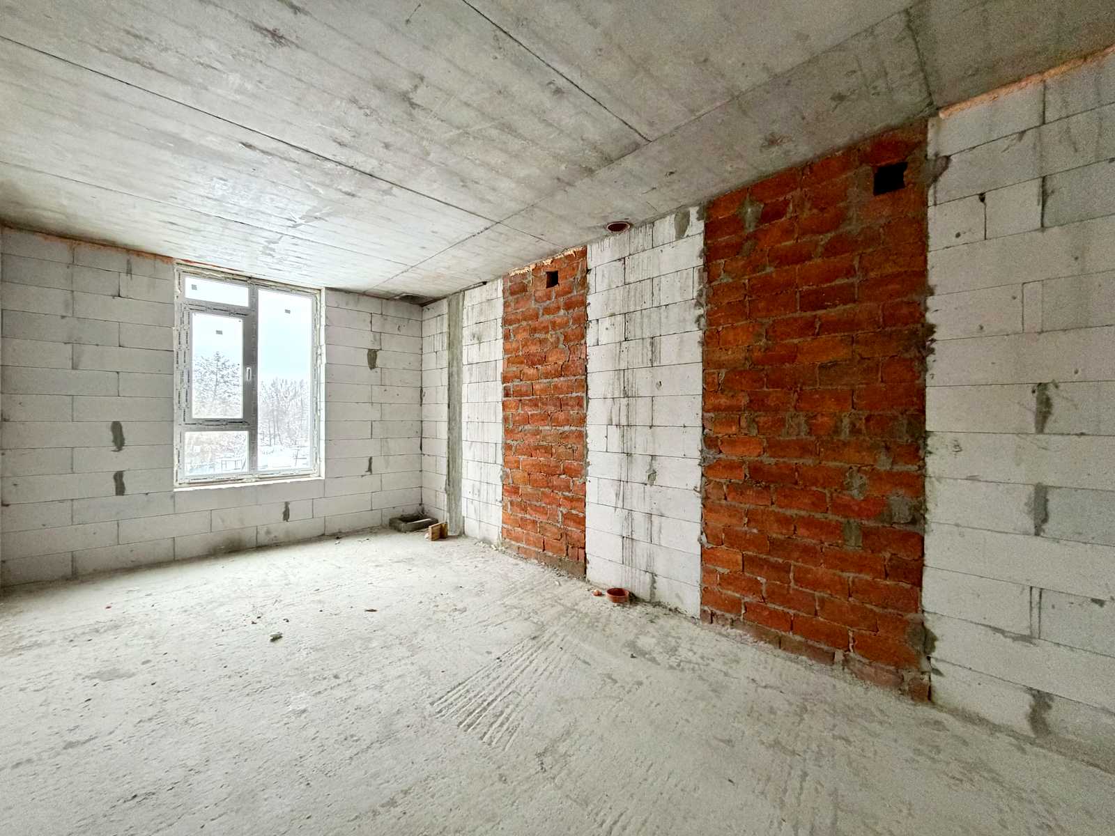 1876753190047302