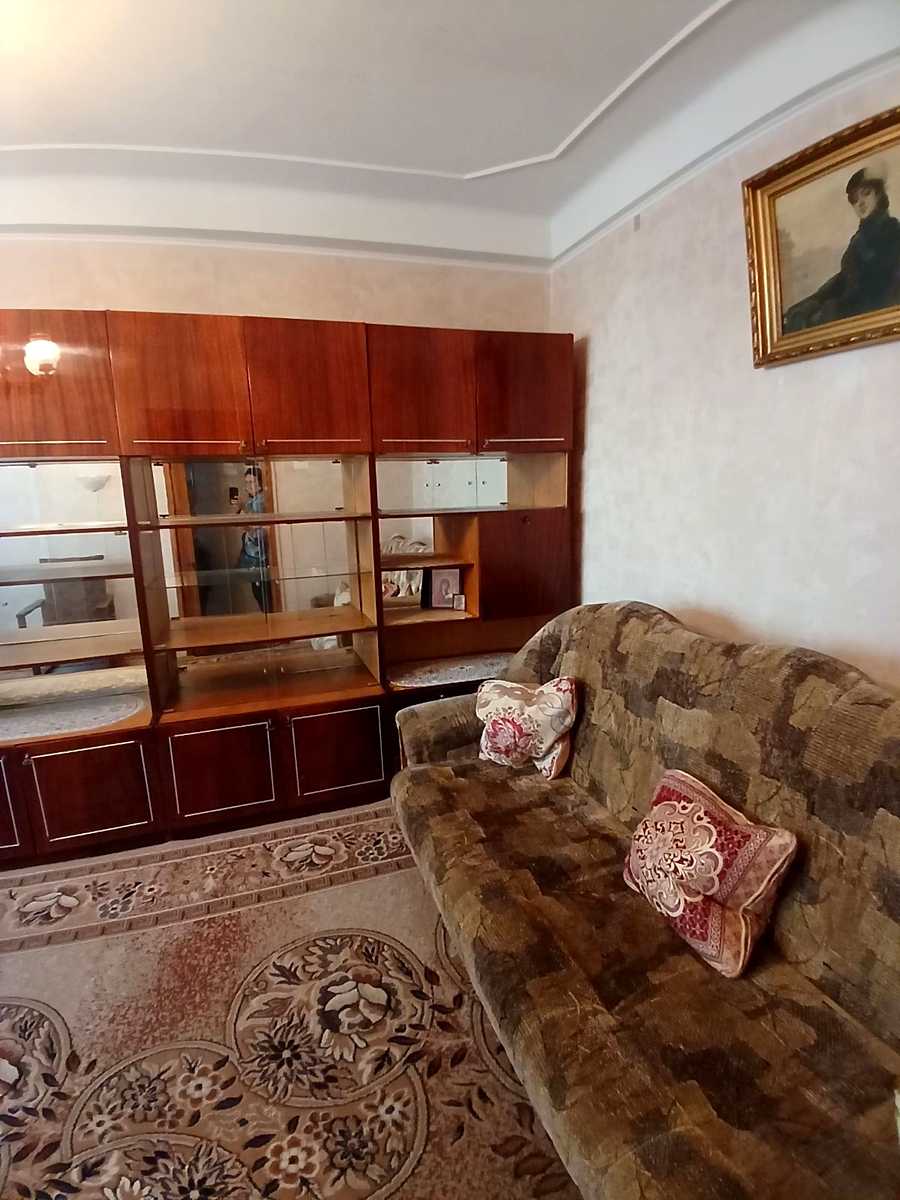1876753863124640