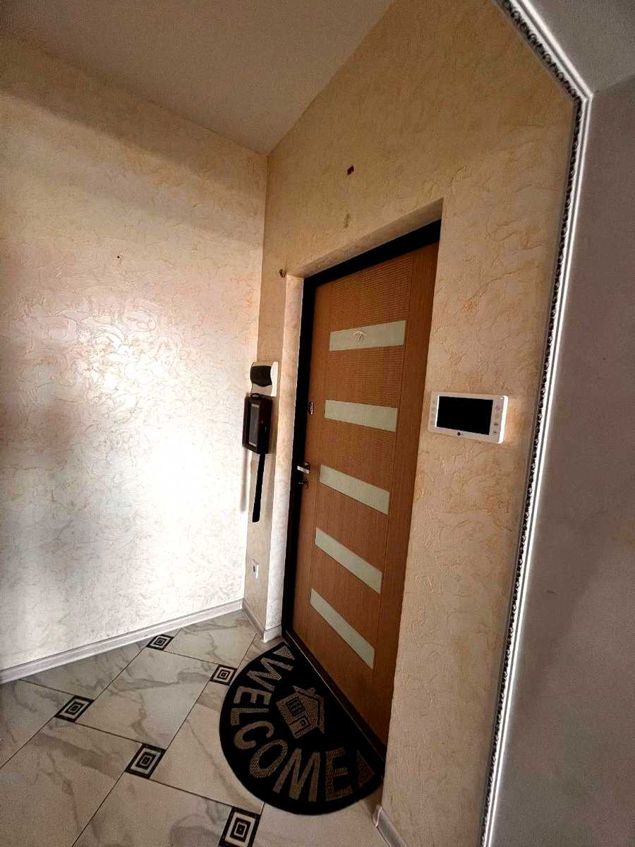 1876760940538005