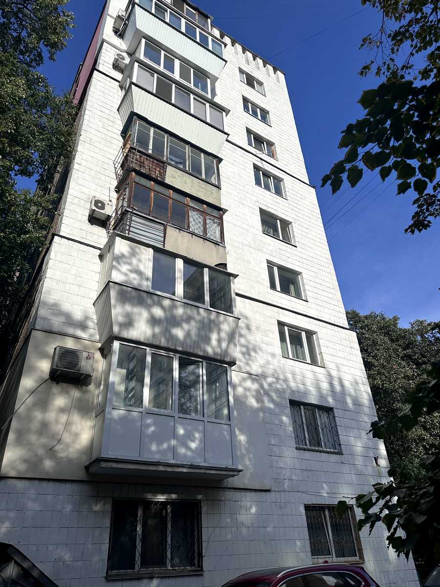 1876762473676352