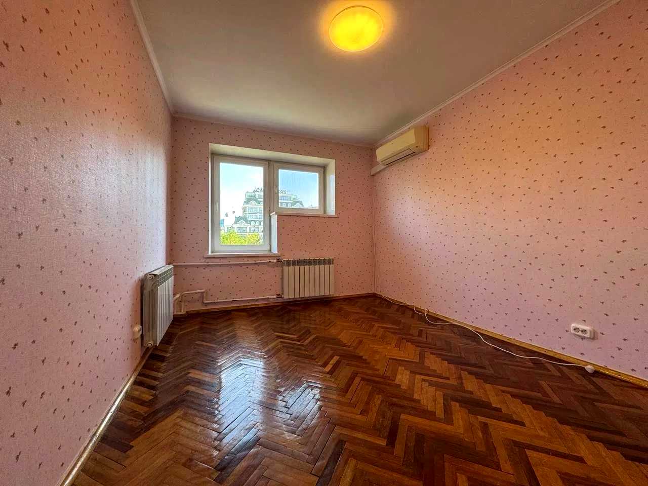 1876763129645478