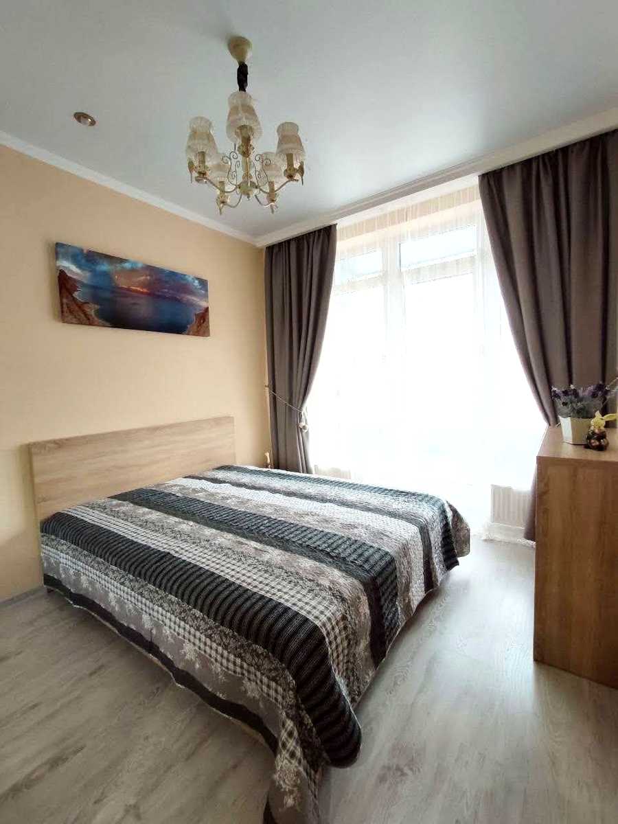 1876768544113859
