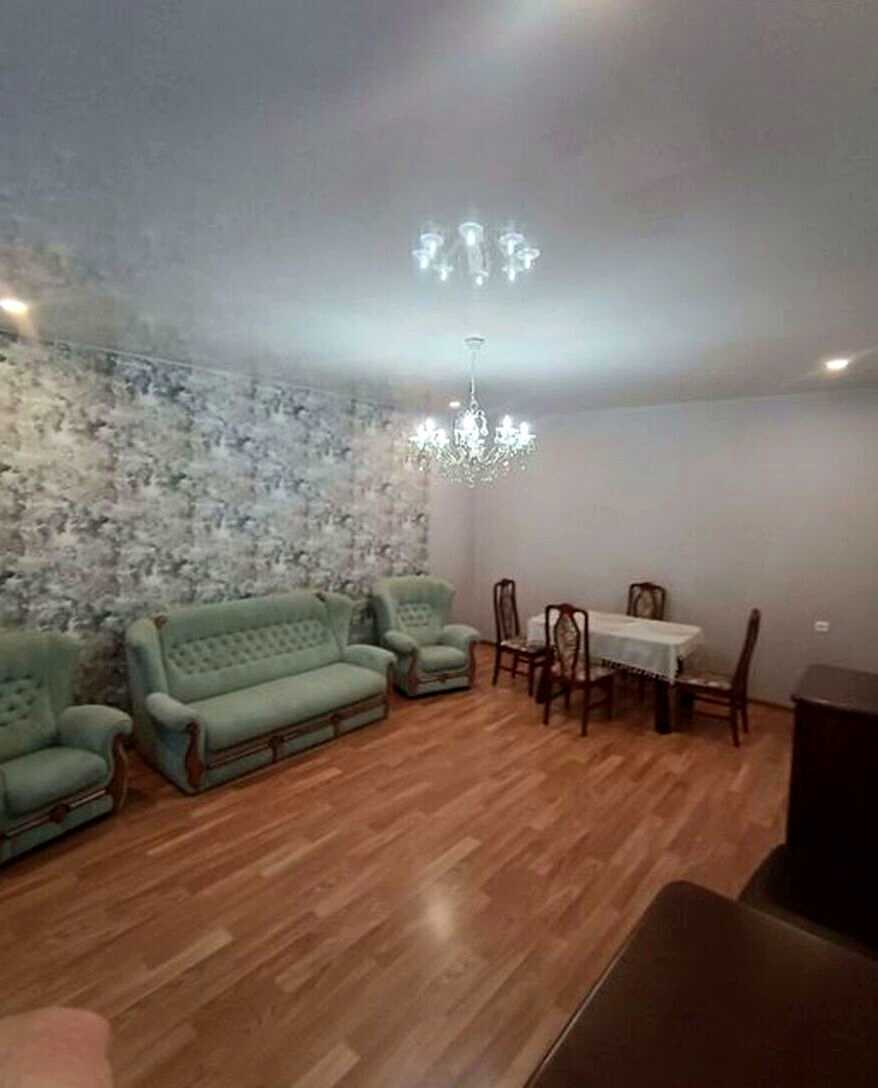1876770228421808