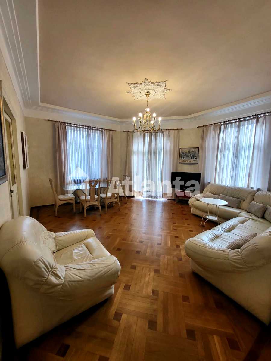 Многокомнатная квартира по адресу ул. Еврейская (площадь 127 м²) Многокомнатная квартира по адресу ул. Еврейская (площадь 127 м²) - Atlanta.ua