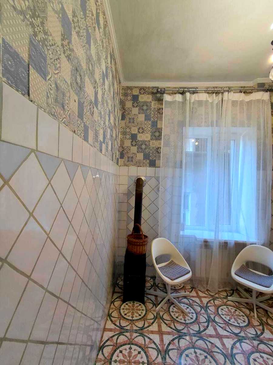 1876777525401742