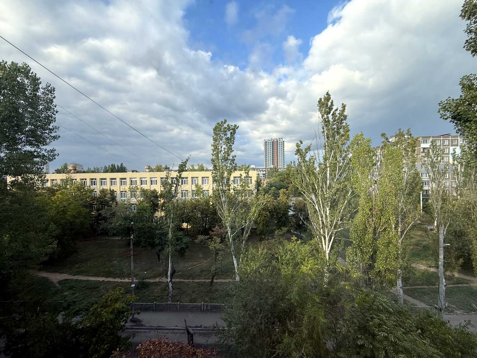 1876781111050336