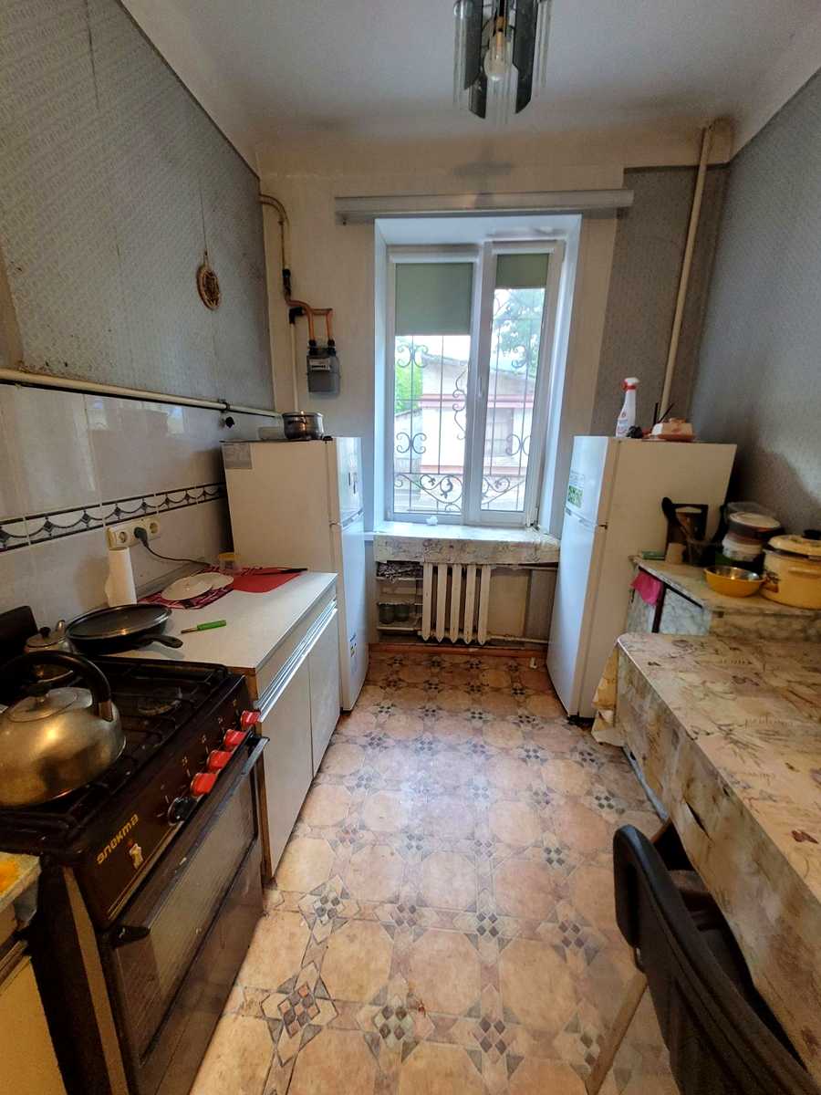 1876781937998421