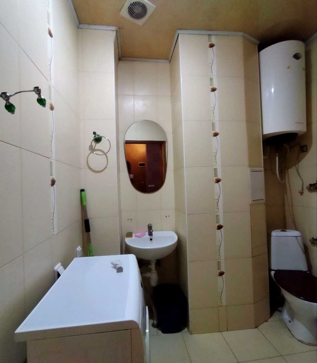 1876787876752382