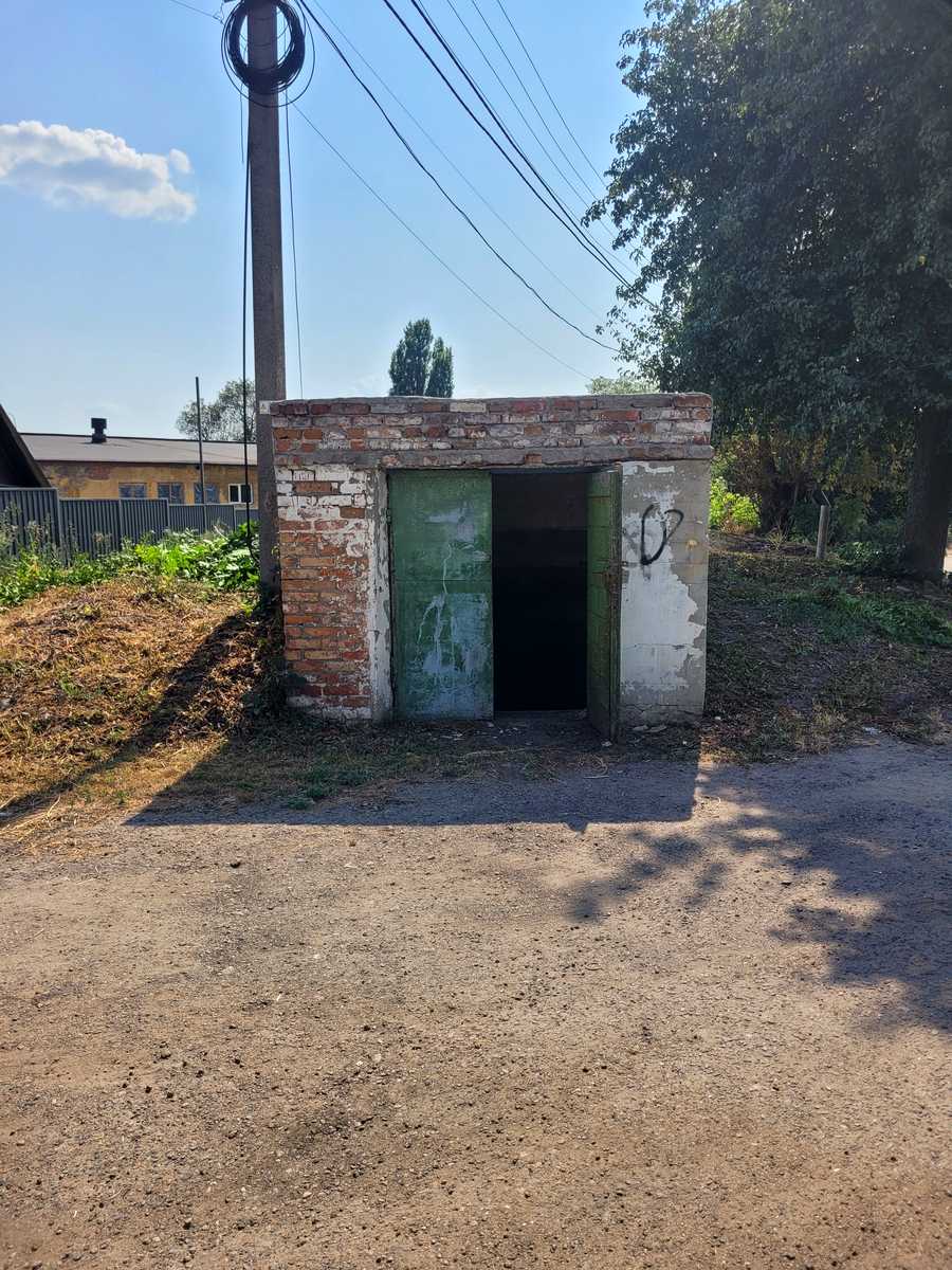 1876831476844214