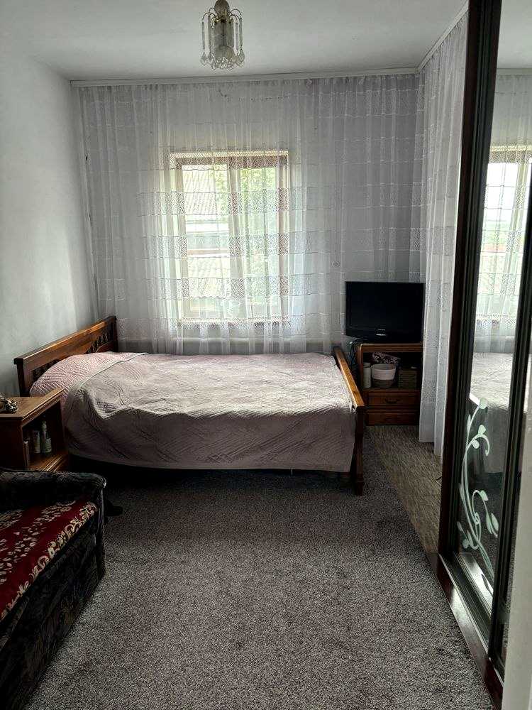 1876835832891345